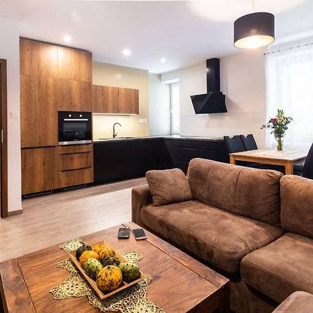 Newly Renovated, Full Equipped And Quiet Apartment เตอร์นาวา ภายนอก รูปภาพ