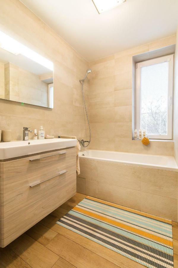 Newly Renovated, Full Equipped And Quiet Apartment เตอร์นาวา ภายนอก รูปภาพ