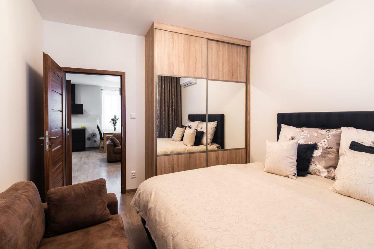 Newly Renovated, Full Equipped And Quiet Apartment เตอร์นาวา ภายนอก รูปภาพ